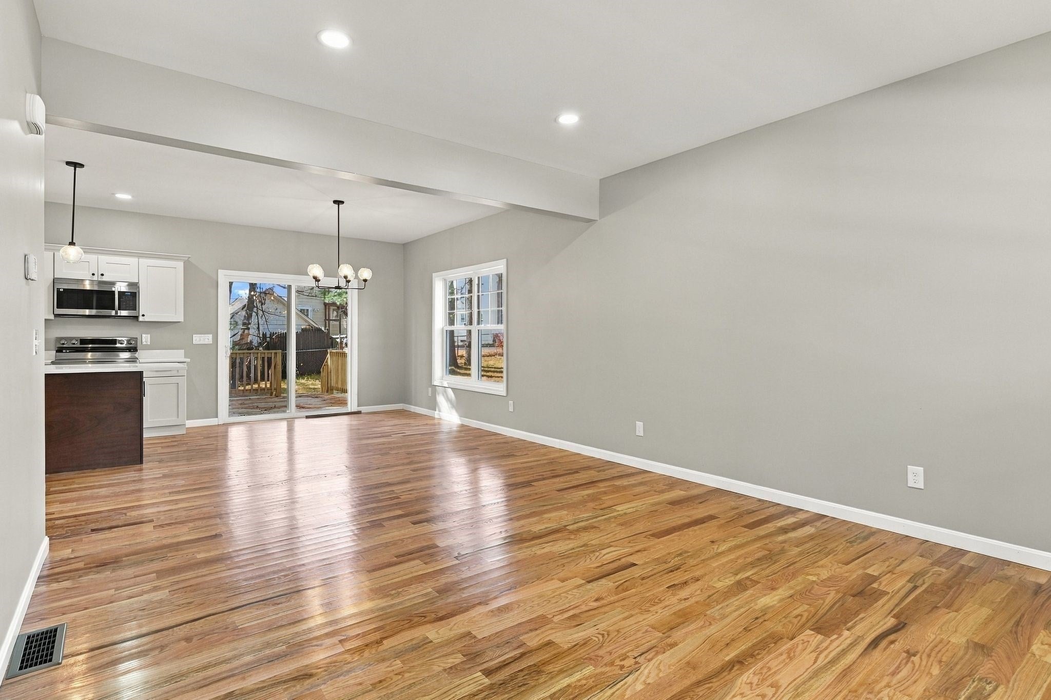 36 Goldenrod, Springfield, MA Photo #11