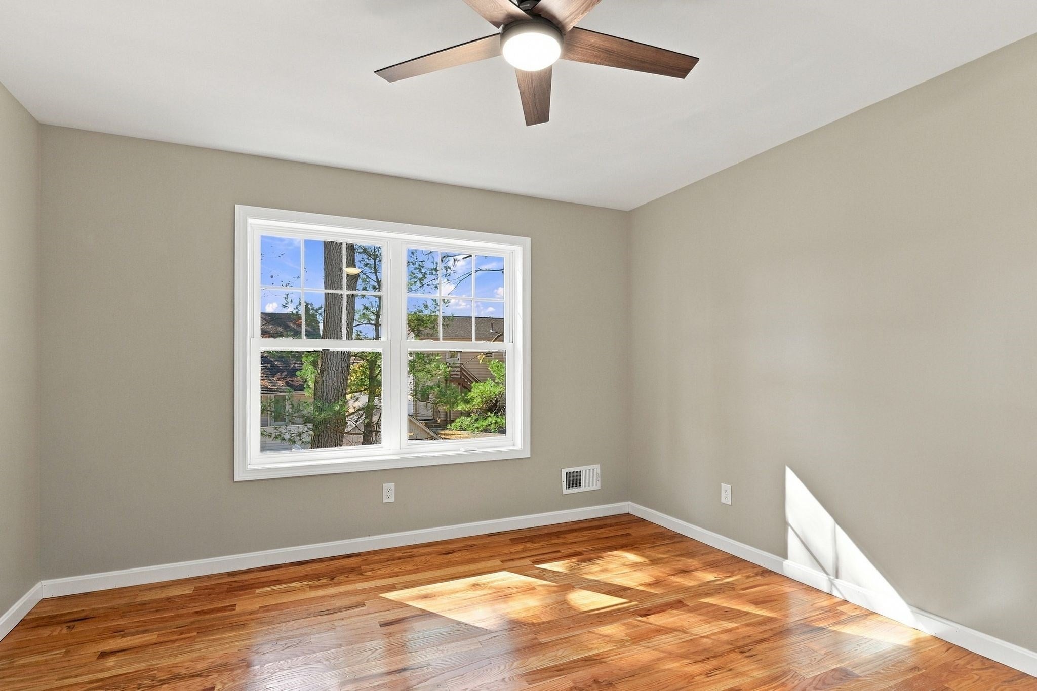 36 Goldenrod, Springfield, MA Photo #30