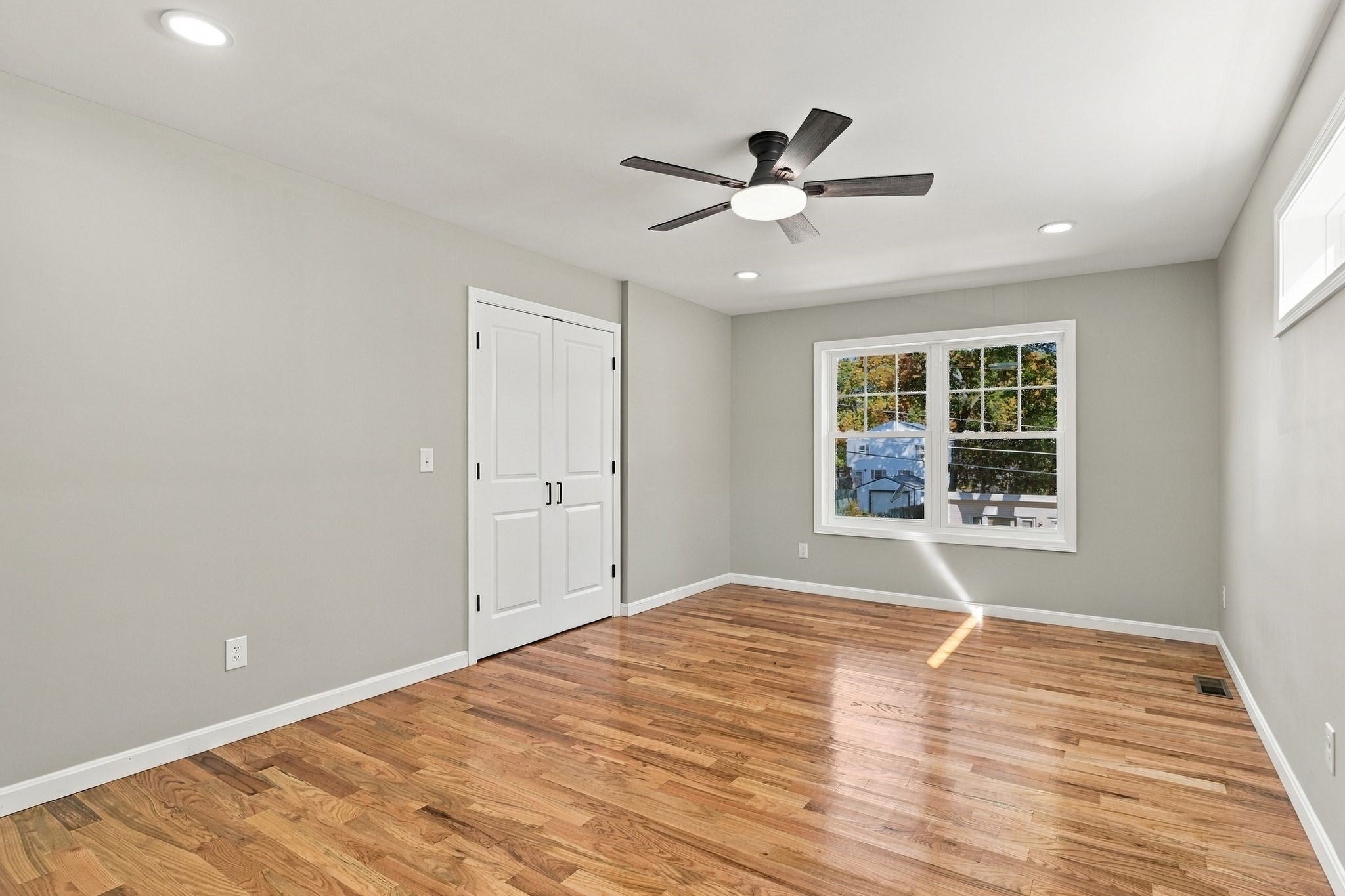 36 Goldenrod, Springfield, MA Photo #21
