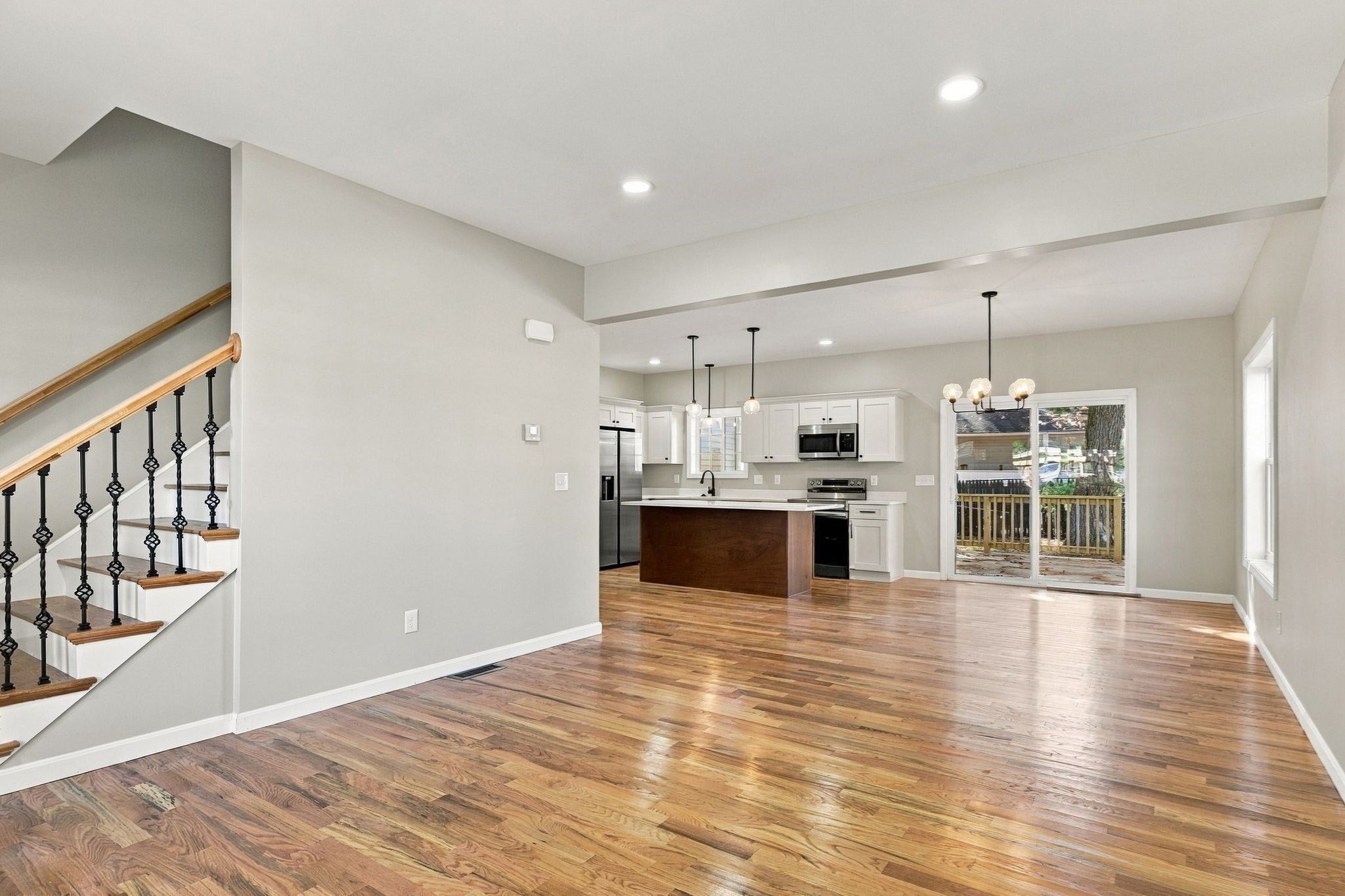 36 Goldenrod, Springfield, MA Photo #12