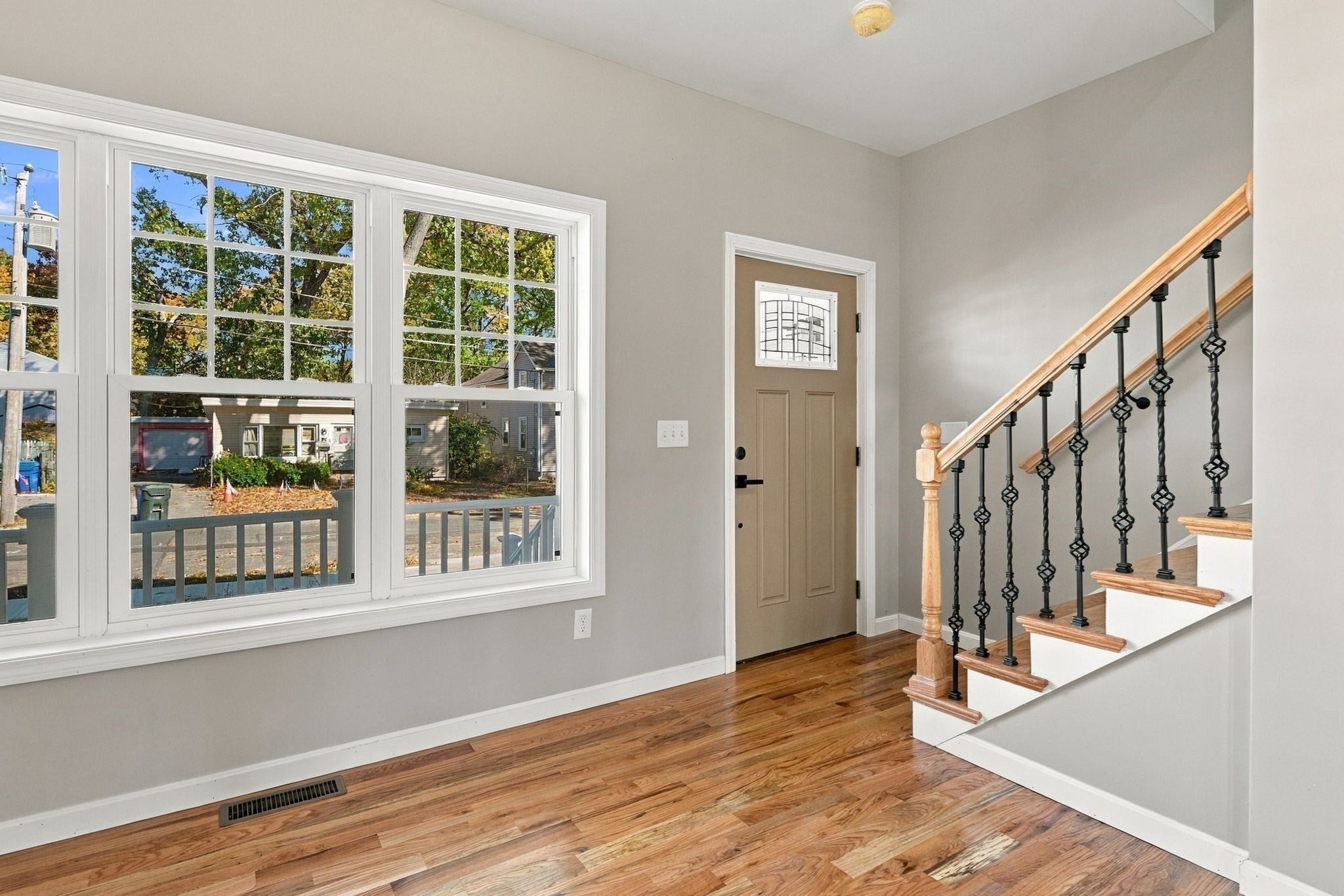 36 Goldenrod, Springfield, MA Photo #15