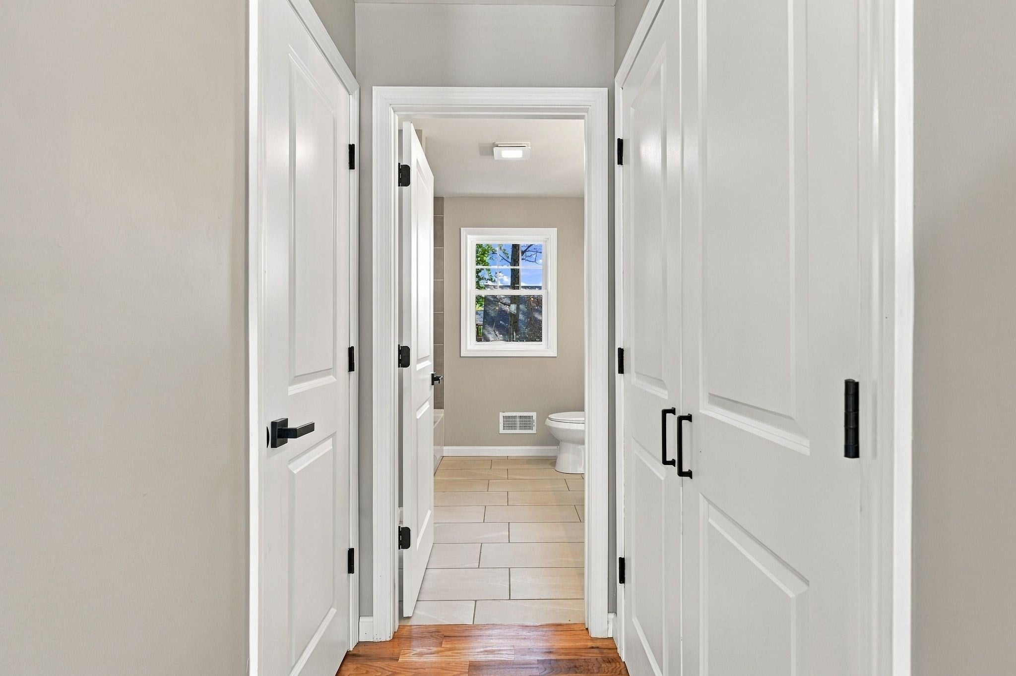 36 Goldenrod, Springfield, MA Photo #23