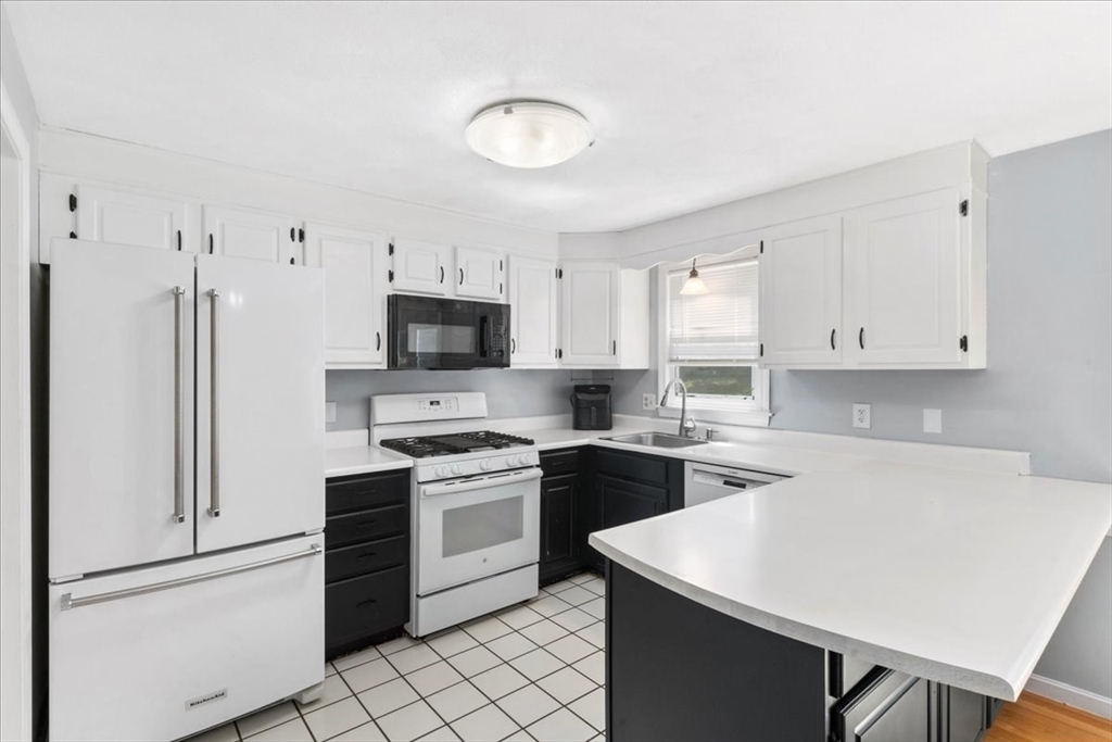 880 Wellman Ave 880