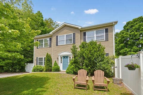 Photo of 5 Jarbrook Rd, Holliston, MA 01746 (MLS # 73529642)