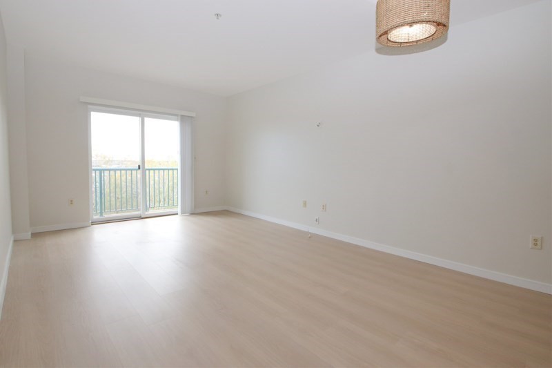 Chelsea, Massachusetts 02150, United States, ,14 BathroomsBathrooms,Commercial,Active,239087