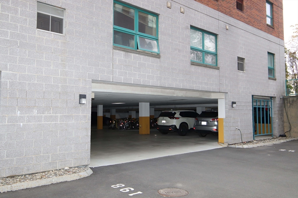 Chelsea, Massachusetts 02150, United States, ,14 BathroomsBathrooms,Commercial,Active,239087