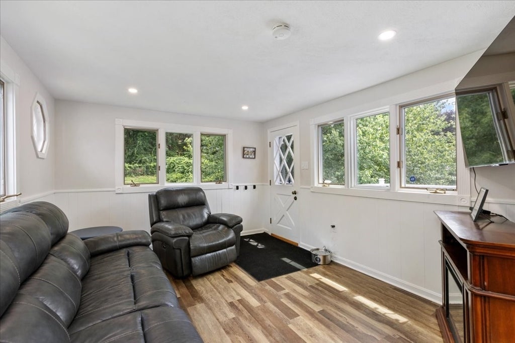 40 Bradford RD, Tewksbury, MA, 40 Bradford RD, Tewksbury, MA Photo #19