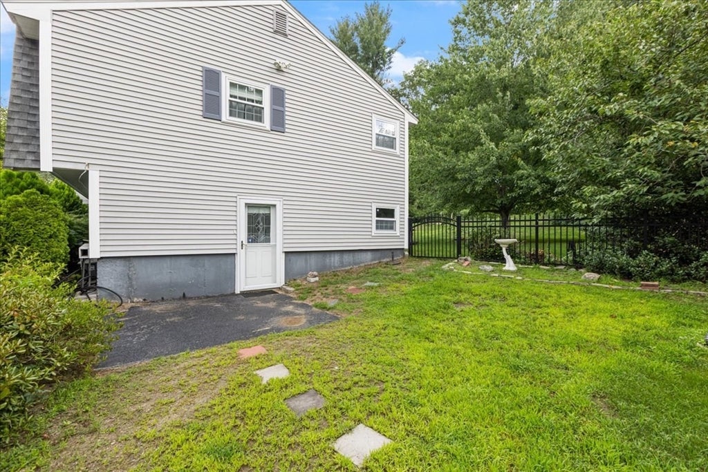 40 Bradford RD, Tewksbury, MA, 40 Bradford RD, Tewksbury, MA Photo #38