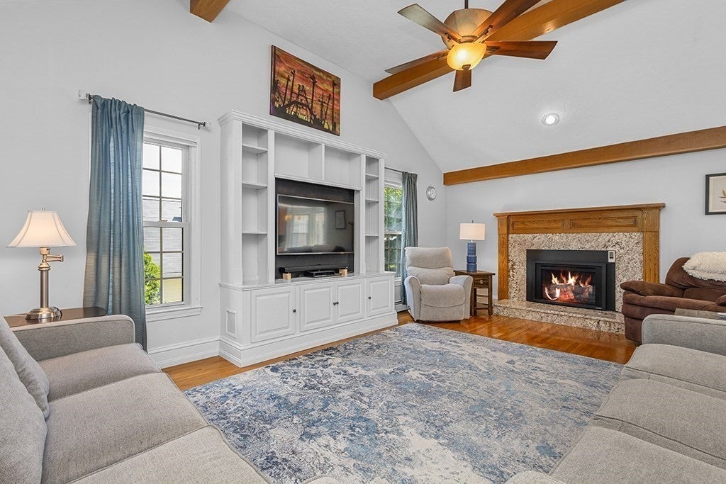 1 Calvin Dr, Milford, MA Photo #9