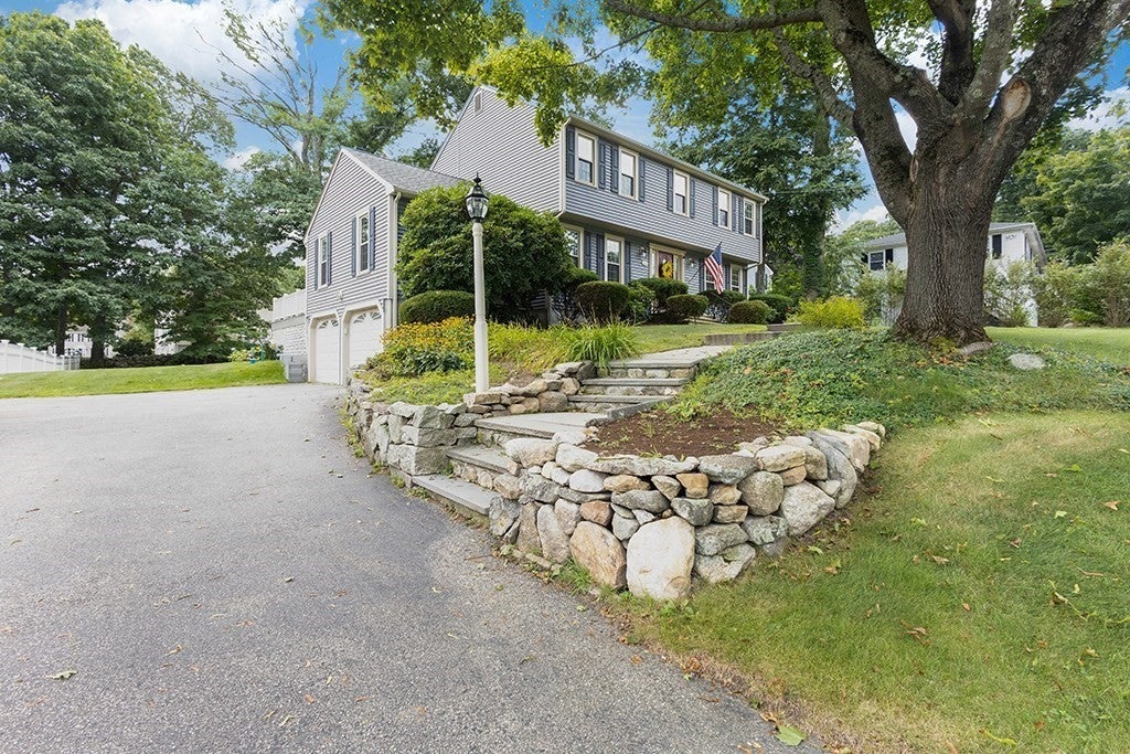1 Calvin Dr, Milford, MA Photo #4