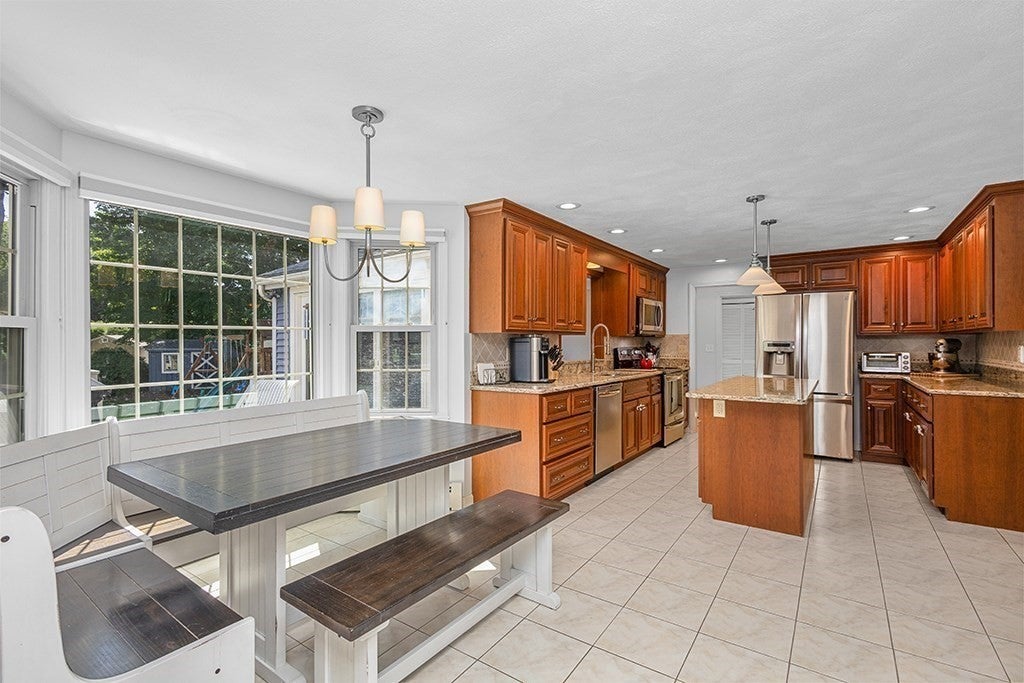 1 Calvin Dr, Milford, MA Photo #18