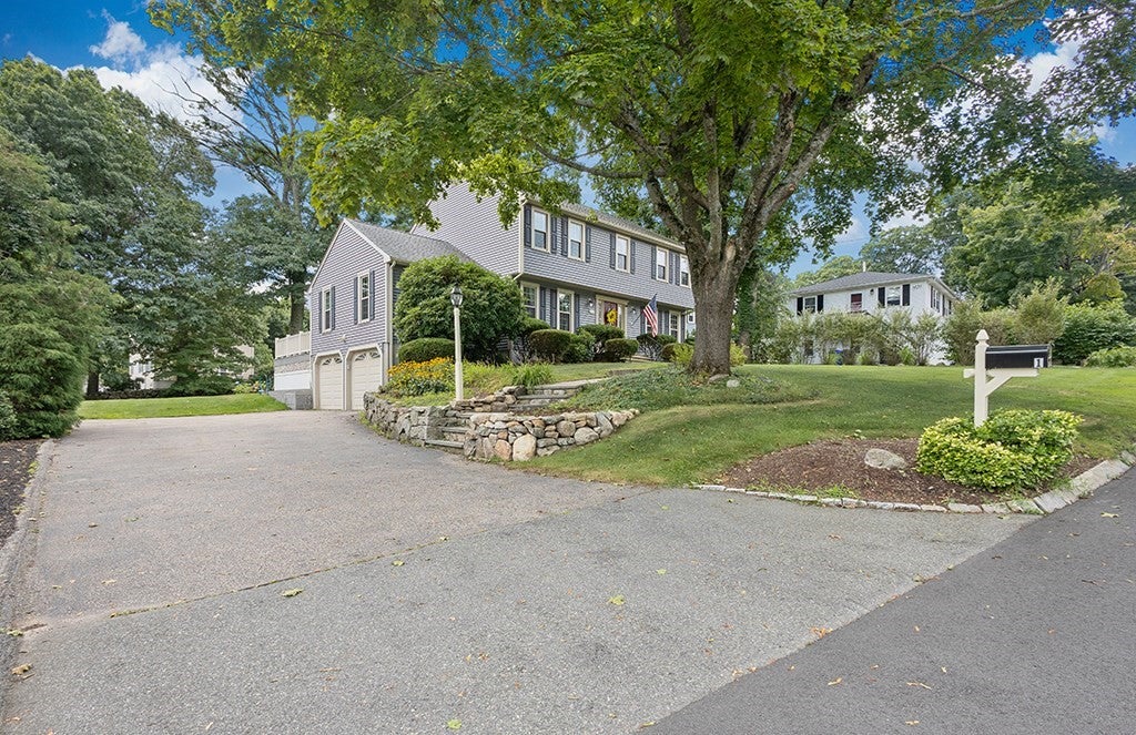 1 Calvin Dr, Milford, MA Photo #3