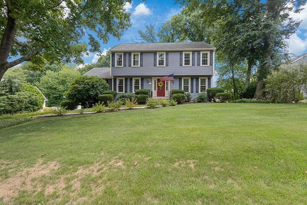 1 Calvin Dr, Milford, MA Photo #1