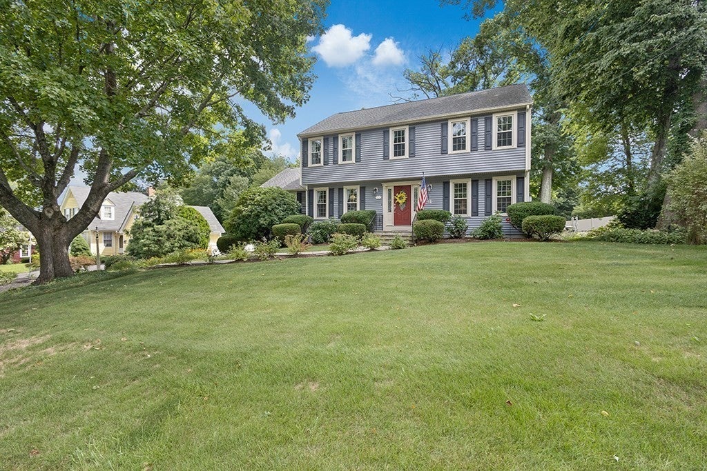 1 Calvin Dr, Milford, MA Photo #2