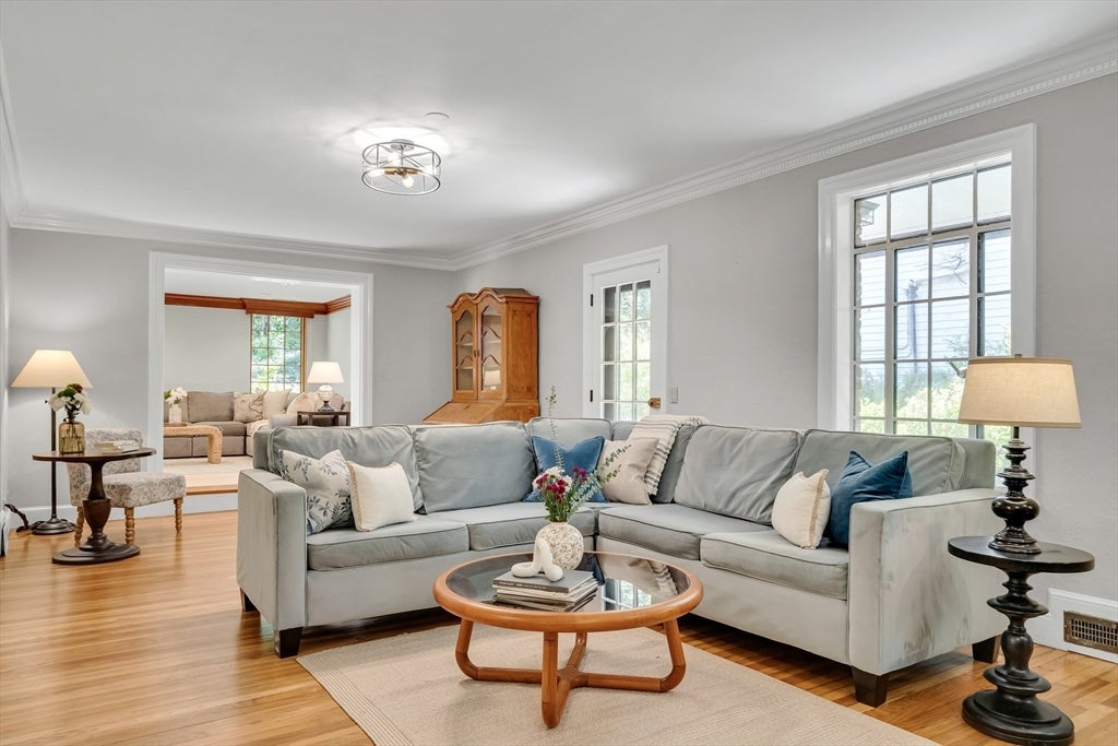 72 Beverly Rd, Brookline, MA, 72 Beverly Rd, Brookline, MA Photo #5