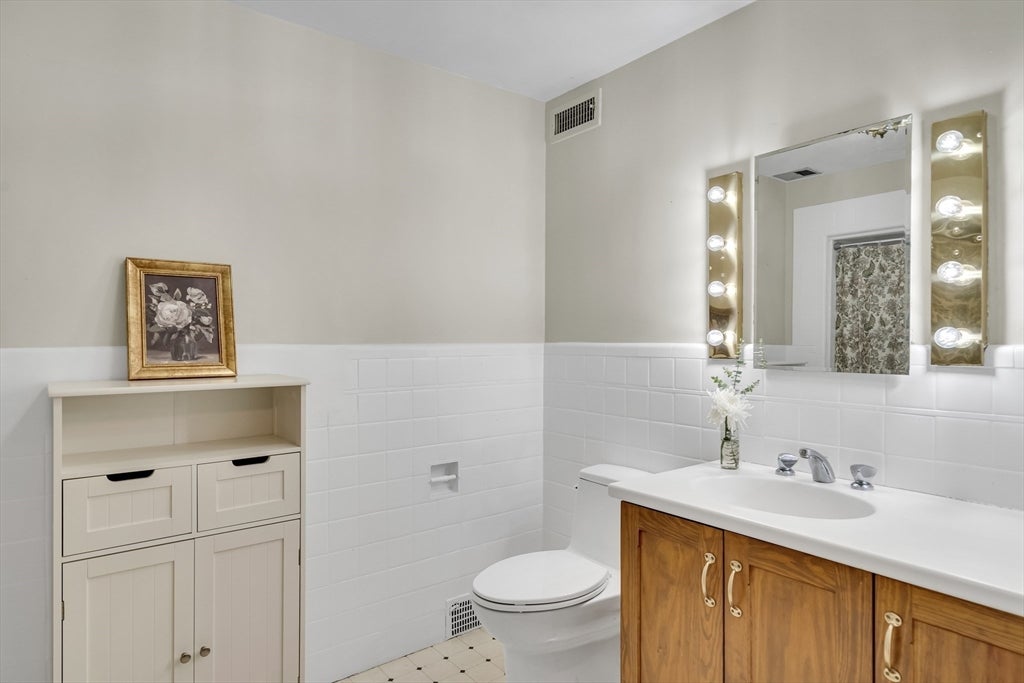 72 Beverly Rd, Brookline, MA, 72 Beverly Rd, Brookline, MA Photo #33