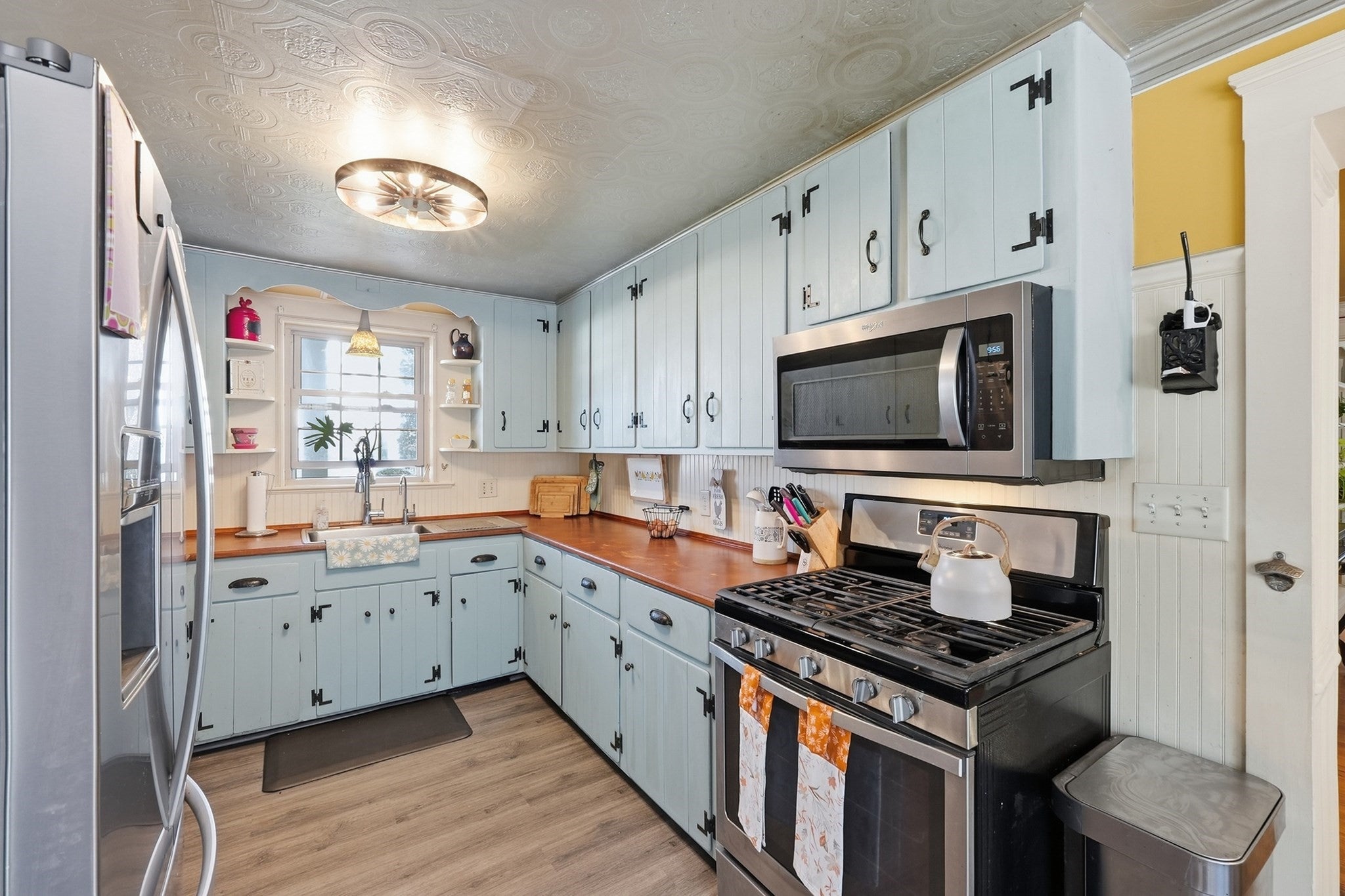 9 Waters St, Millbury MA 01527