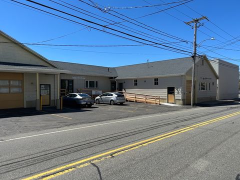 Photo of 20 Maplewood Ave #C, Gloucester, MA 01930 (MLS # 73519923)