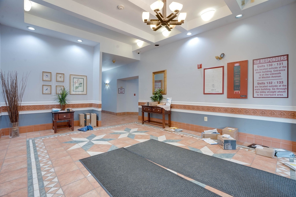 10 Weston Ave 324