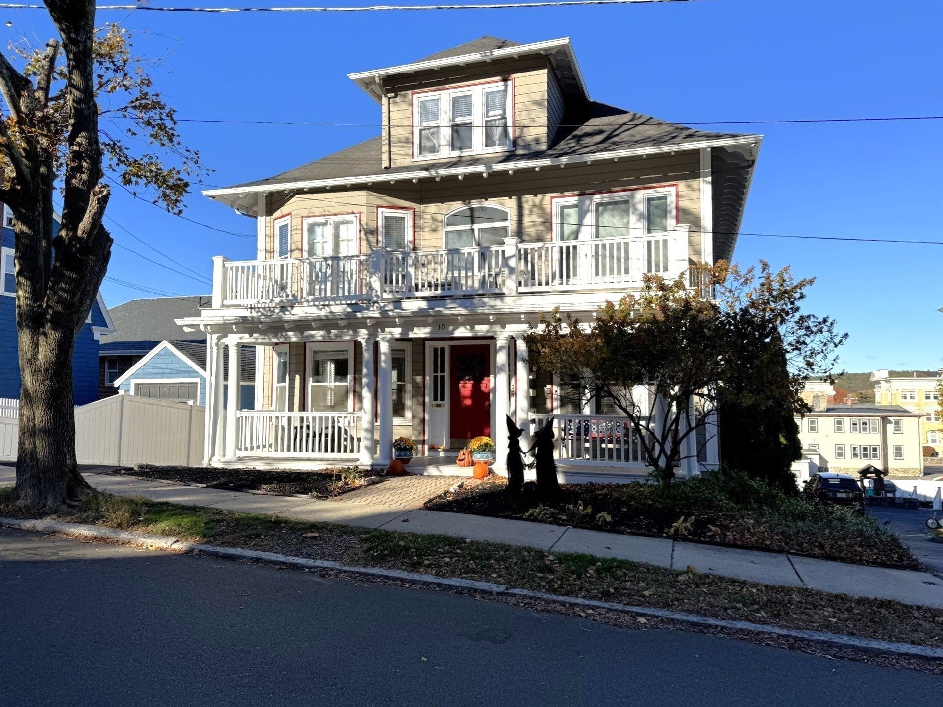 Photo of 10 Chestnut Street, Melrose, MA