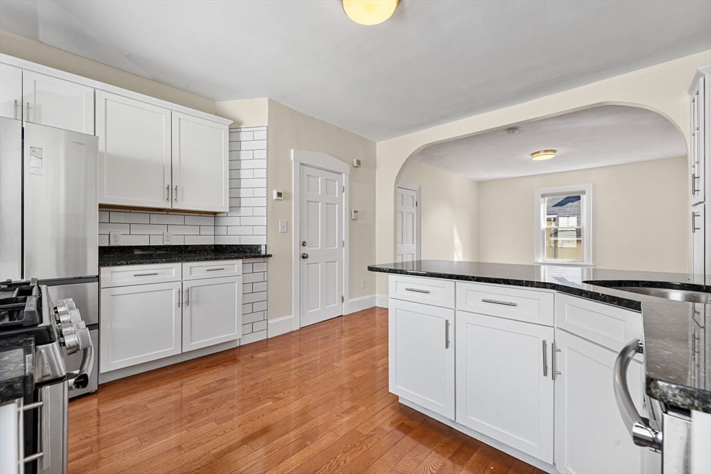 18 Loring St 2