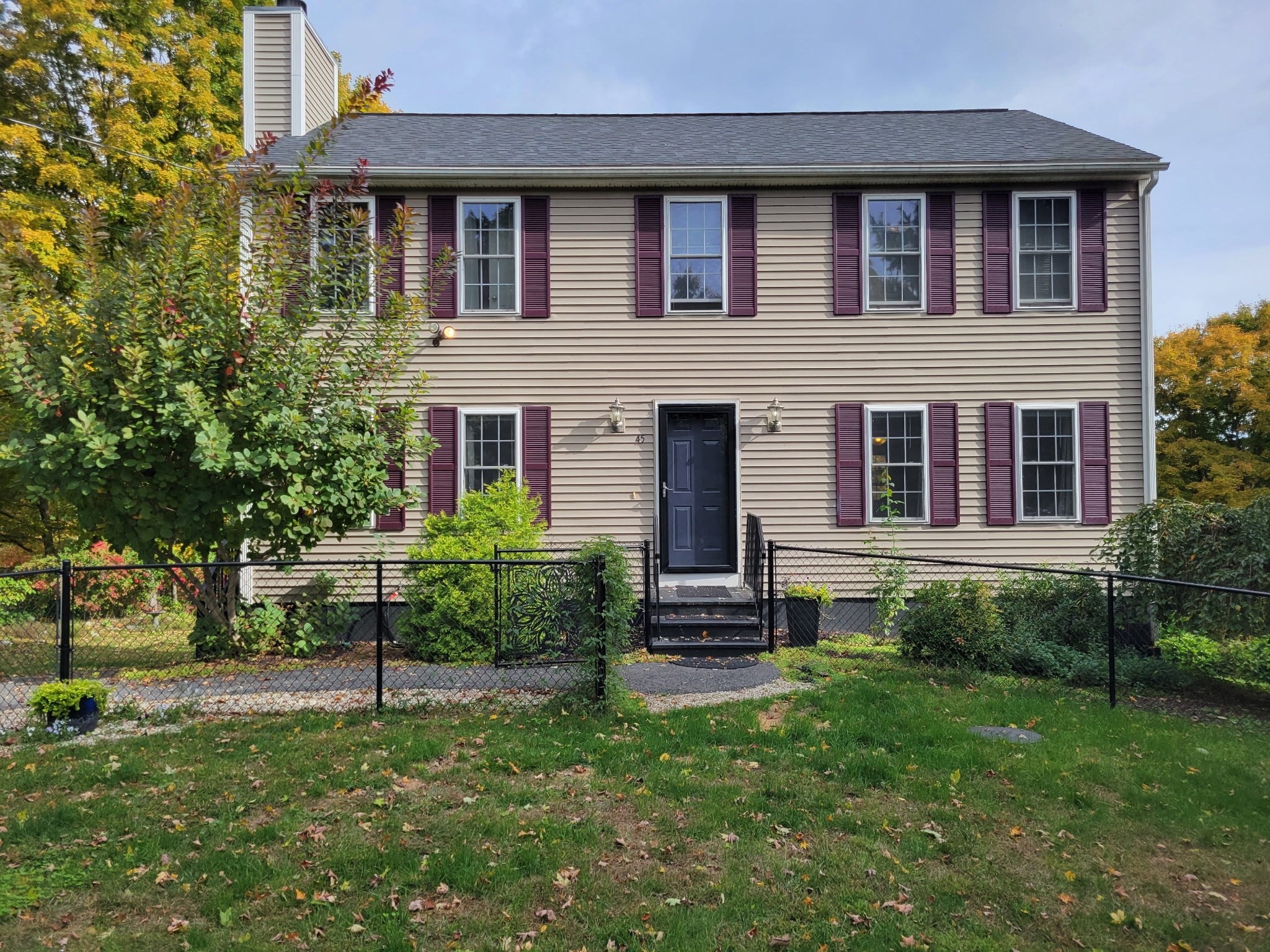 45 Howarth Rd, Oxford, MA Photo #1