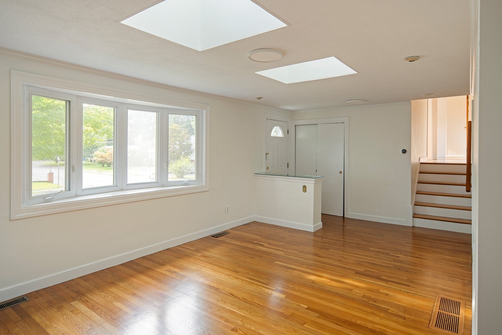 21 Turner Dr, Randolph, MA Photo #10