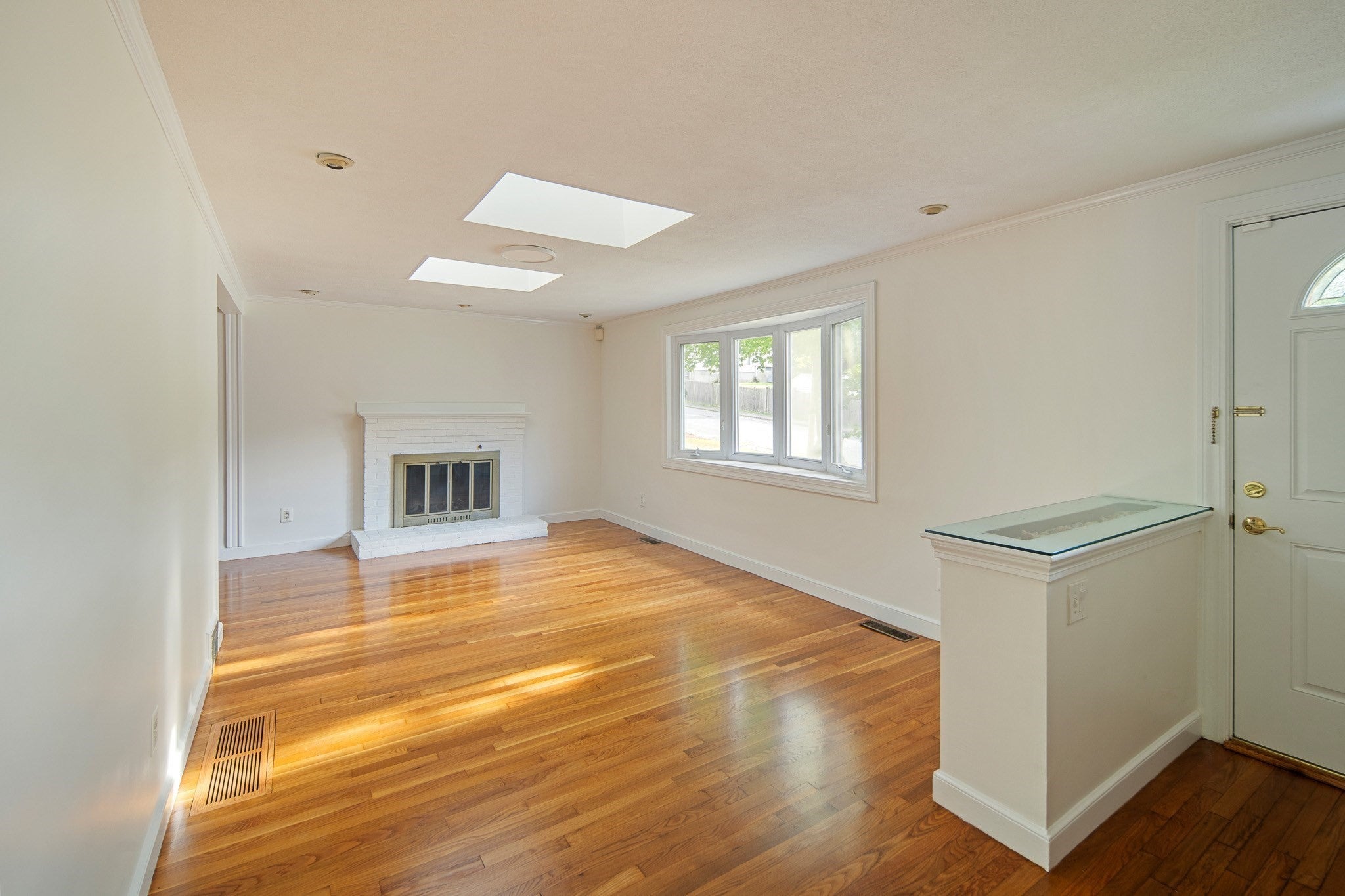 21 Turner Dr, Randolph, MA Photo #9