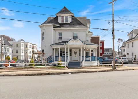 18 Winthrop Ave Lawrence MA 01843