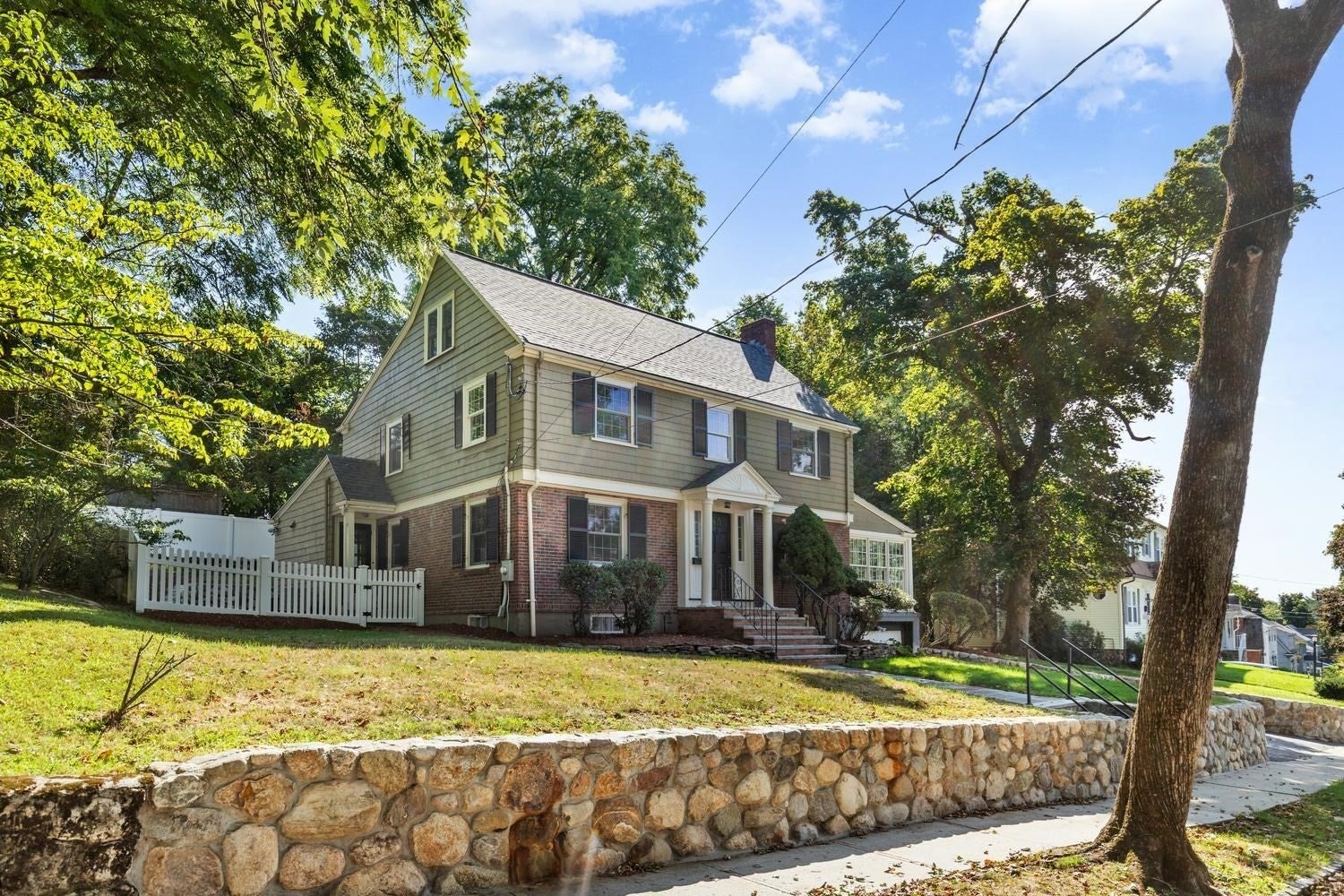 30 Allen Road, Winchester, MA, 30 Allen Road, Winchester, MA Photo #3