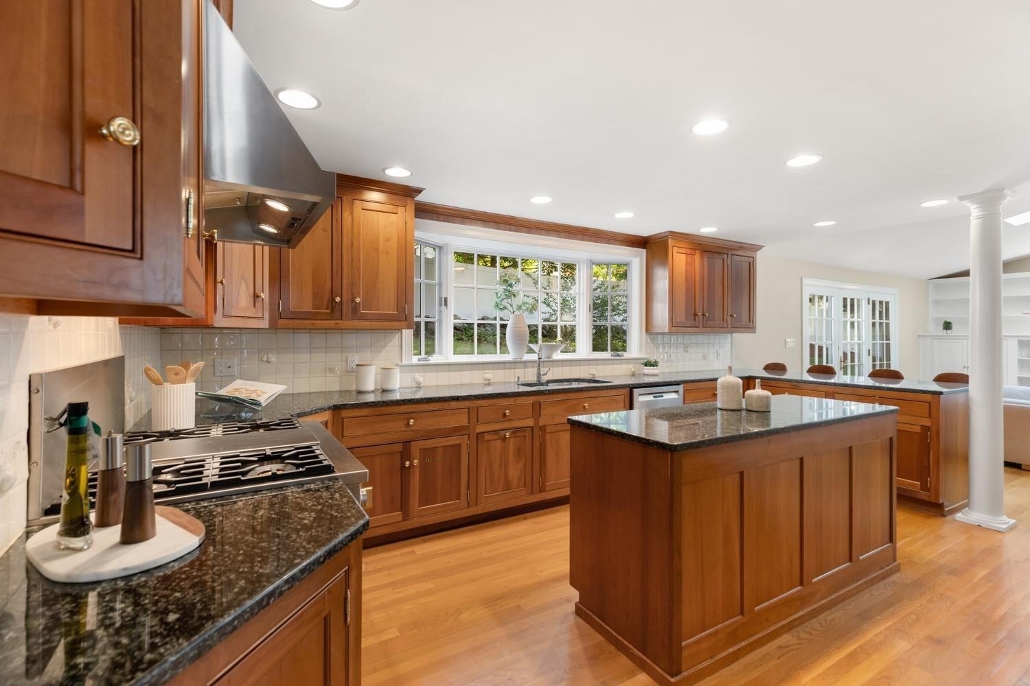 30 Allen Road, Winchester, MA, 30 Allen Road, Winchester, MA Photo #16