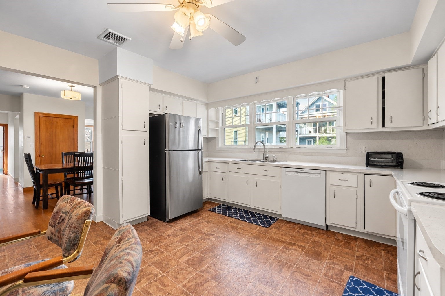 918-920 E 4th Street, Boston, MA Photo #26