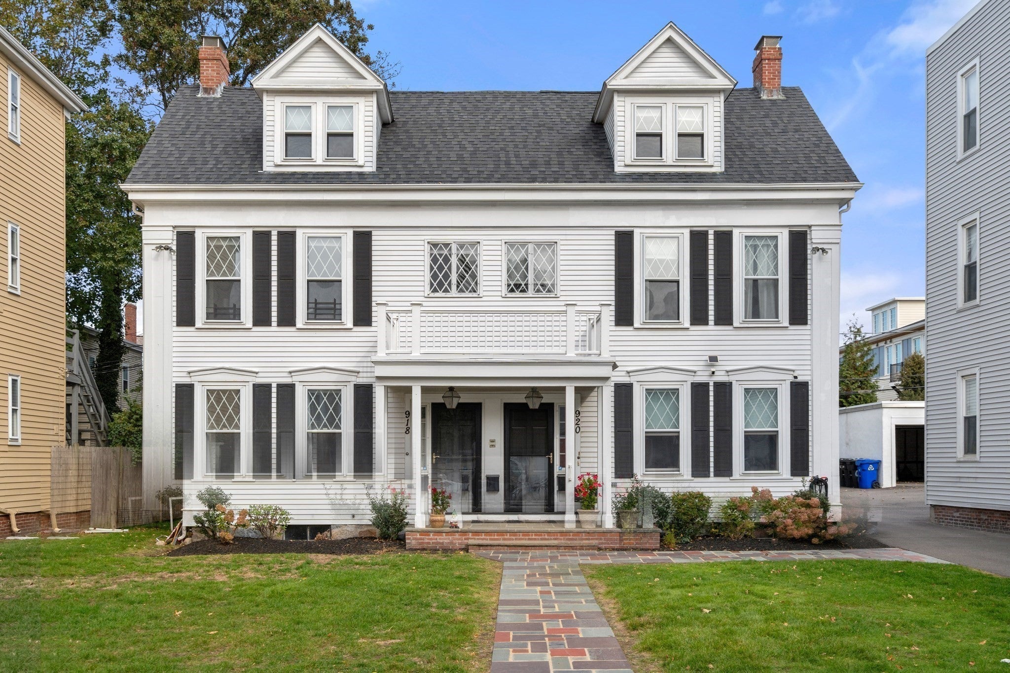 Photo of 918-920 E 4th Street, Boston, MA