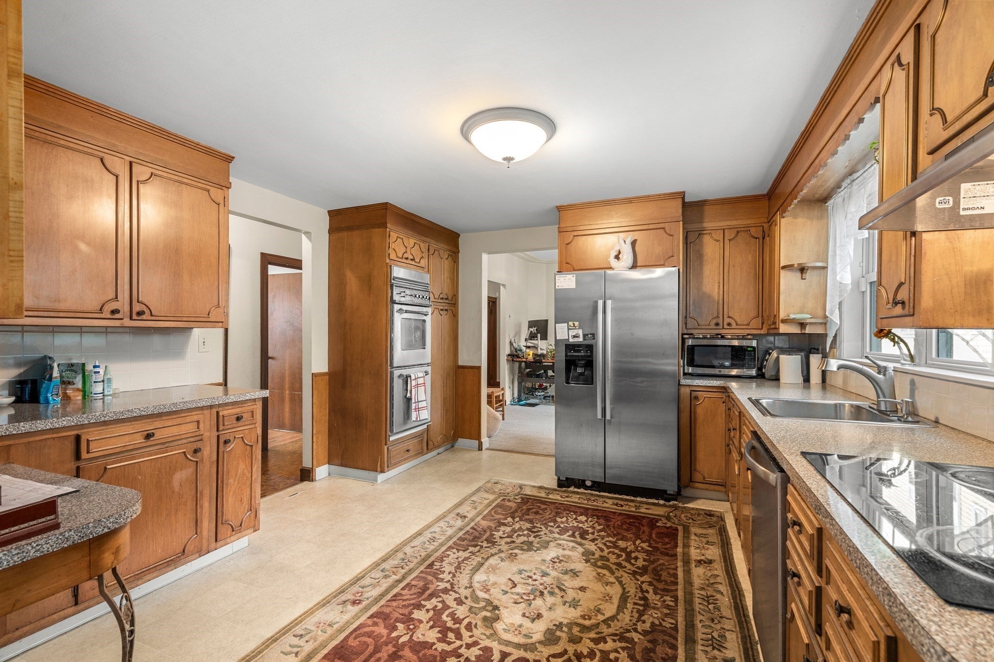 918-920 E 4th Street