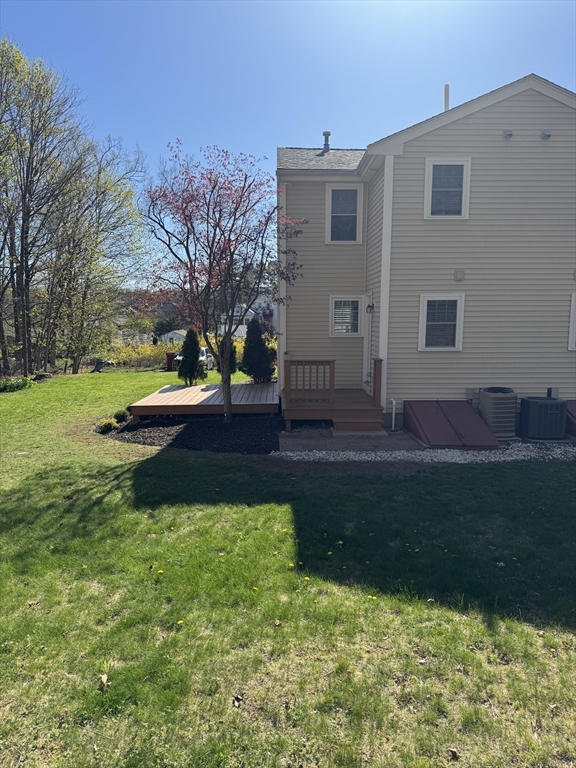 209 South Street 4