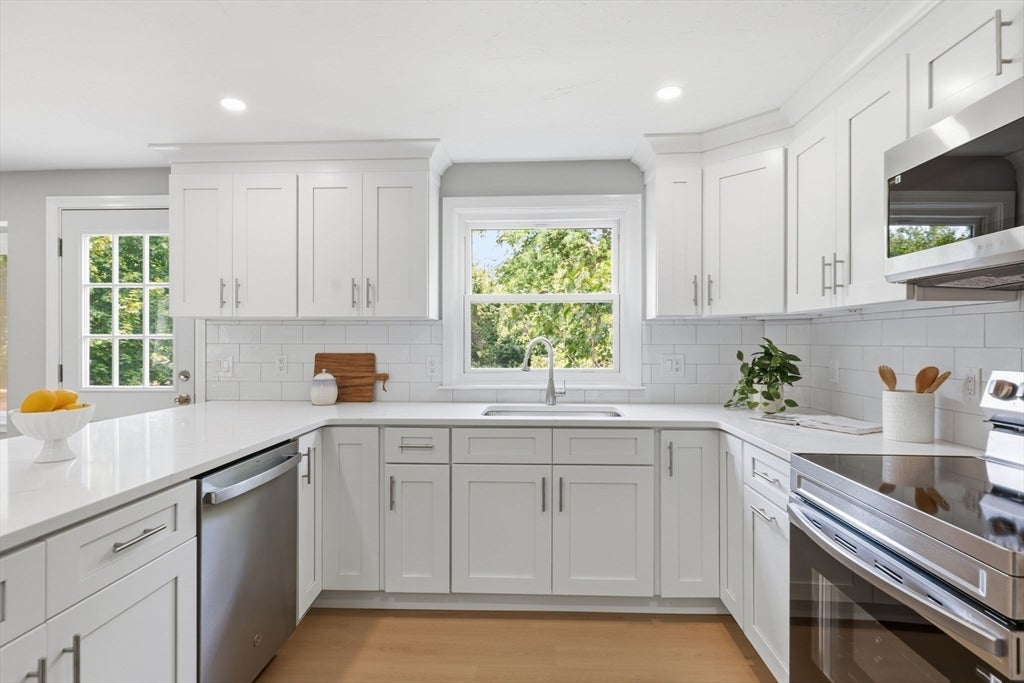 938 Ocean St, Marshfield, MA Photo #9