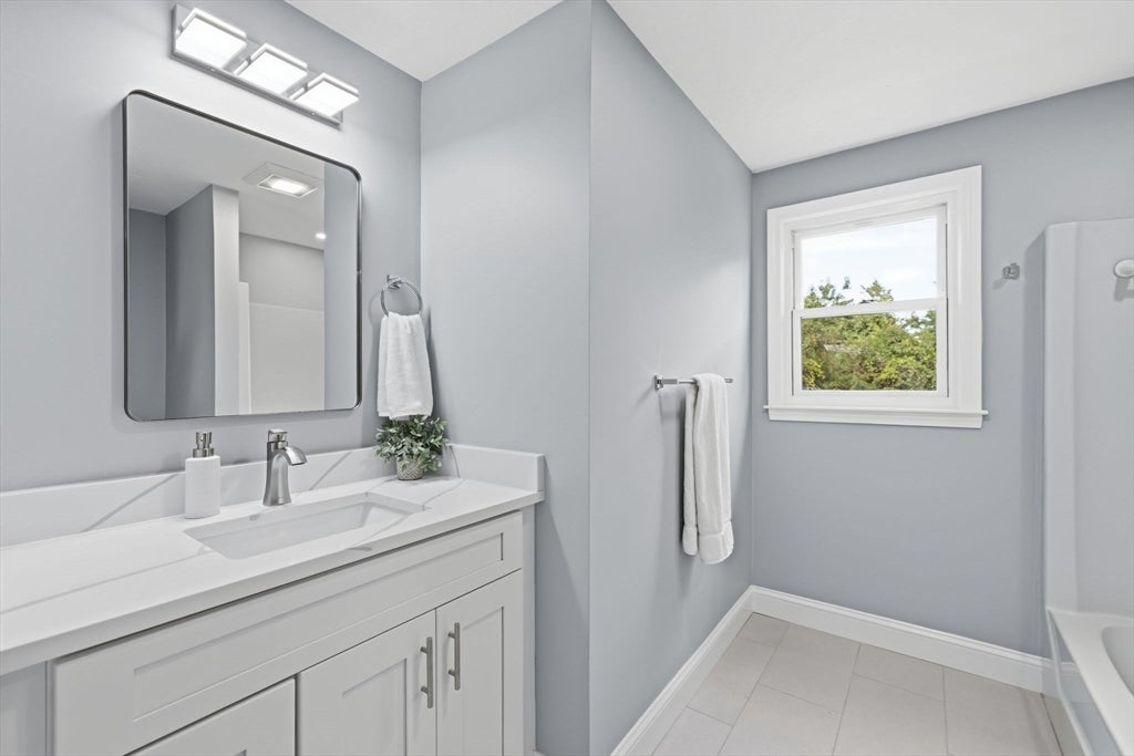 938 Ocean St, Marshfield, MA Photo #17