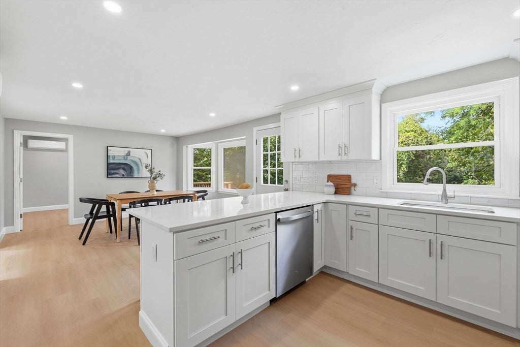 938 Ocean St, Marshfield, MA Photo #10