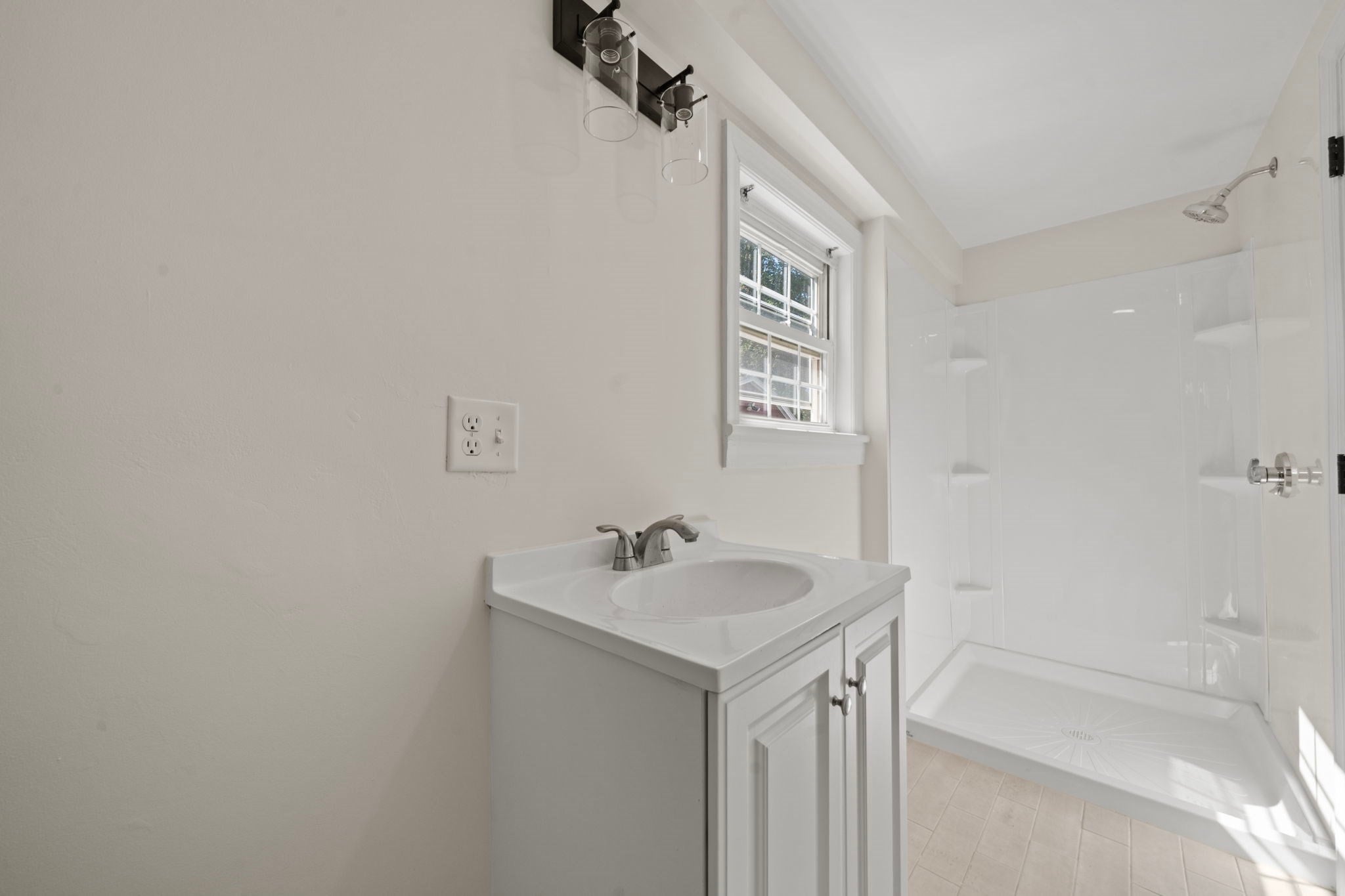 16 Lafayette Street #1, Wakefield, MA, 16 Lafayette Street #1, Wakefield, MA Photo #8