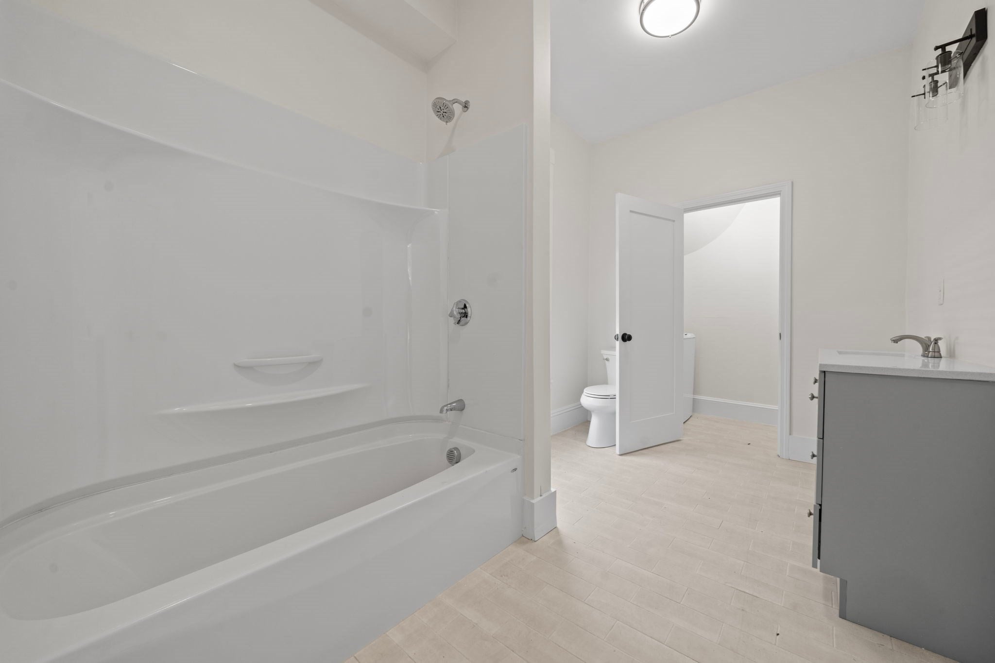 16 Lafayette Street #1, Wakefield, MA, 16 Lafayette Street #1, Wakefield, MA Photo #9
