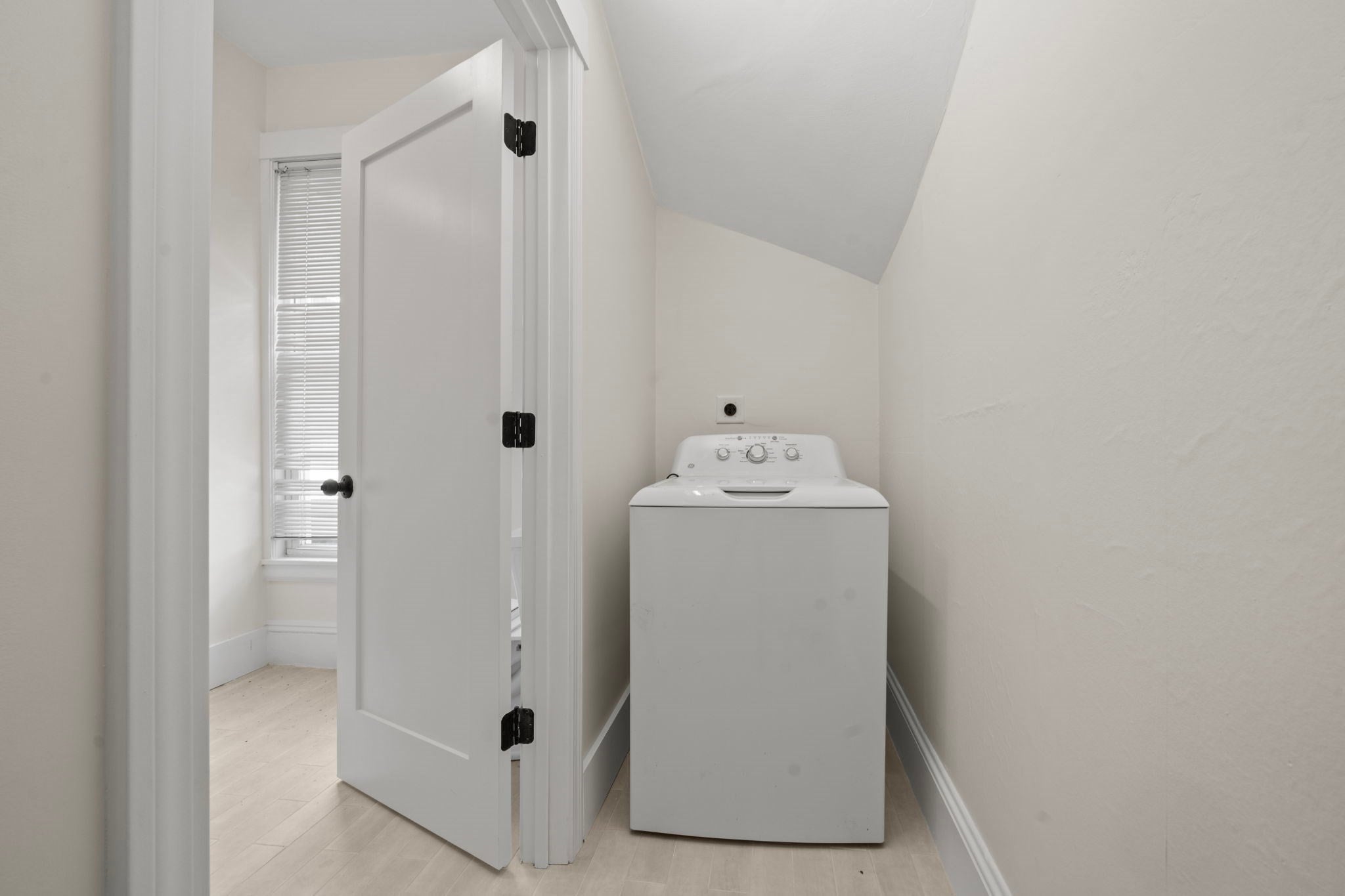 16 Lafayette Street #1, Wakefield, MA, 16 Lafayette Street #1, Wakefield, MA Photo #10