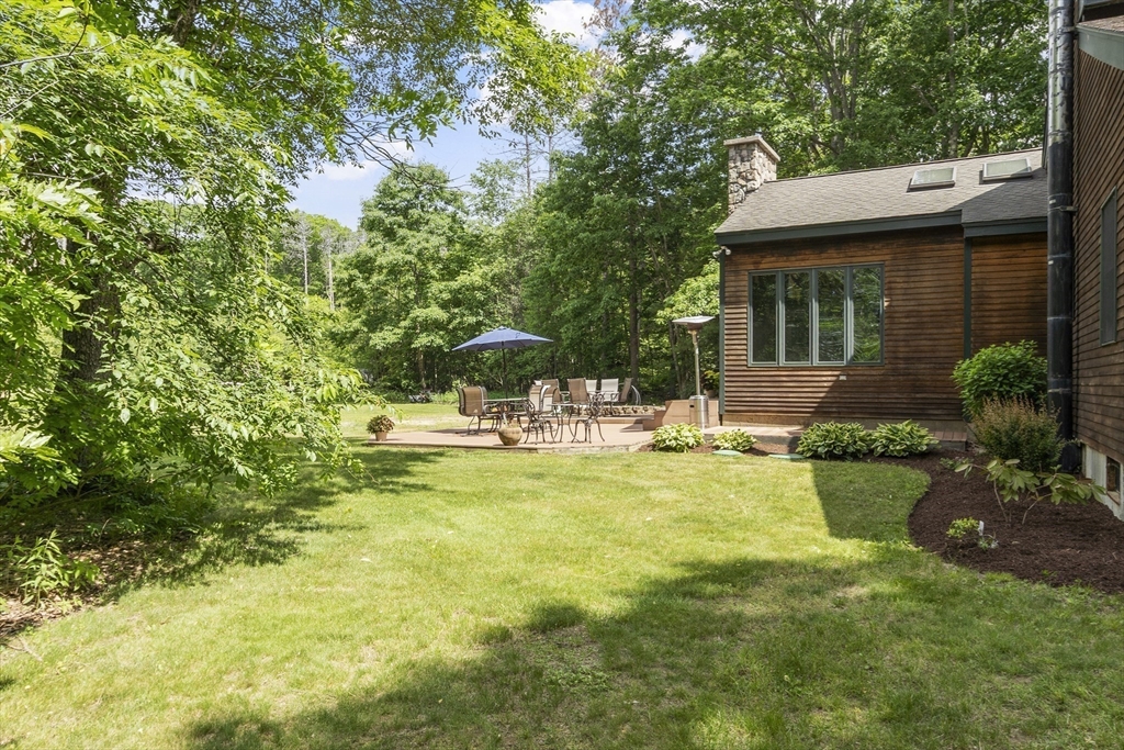 55 Lake Dr W