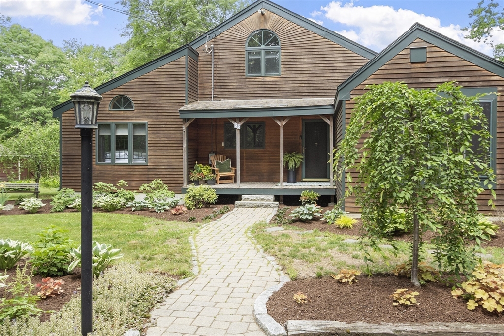 55 Lake Dr W