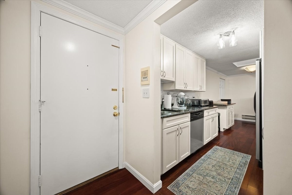 220 Bedford St 11
