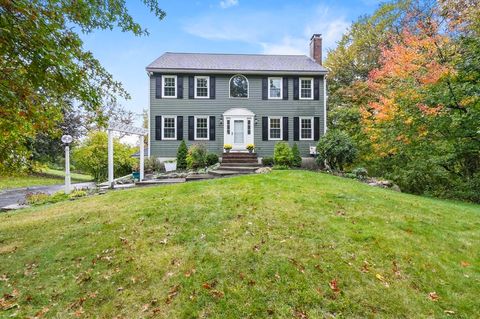 734 Lincoln St Franklin MA 02038