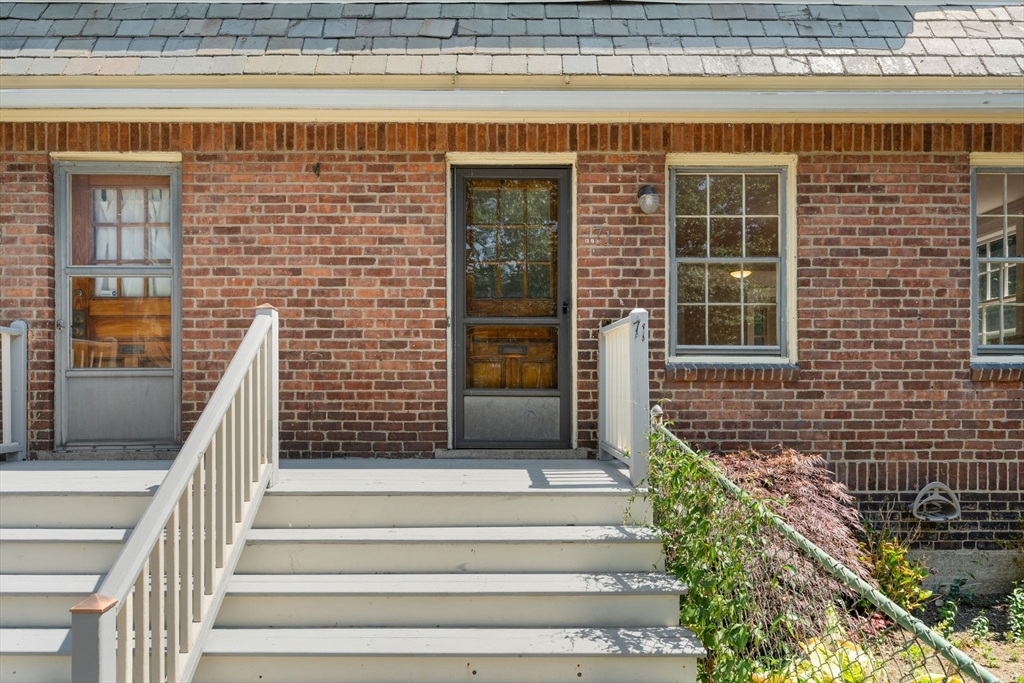 71 Highland Rd