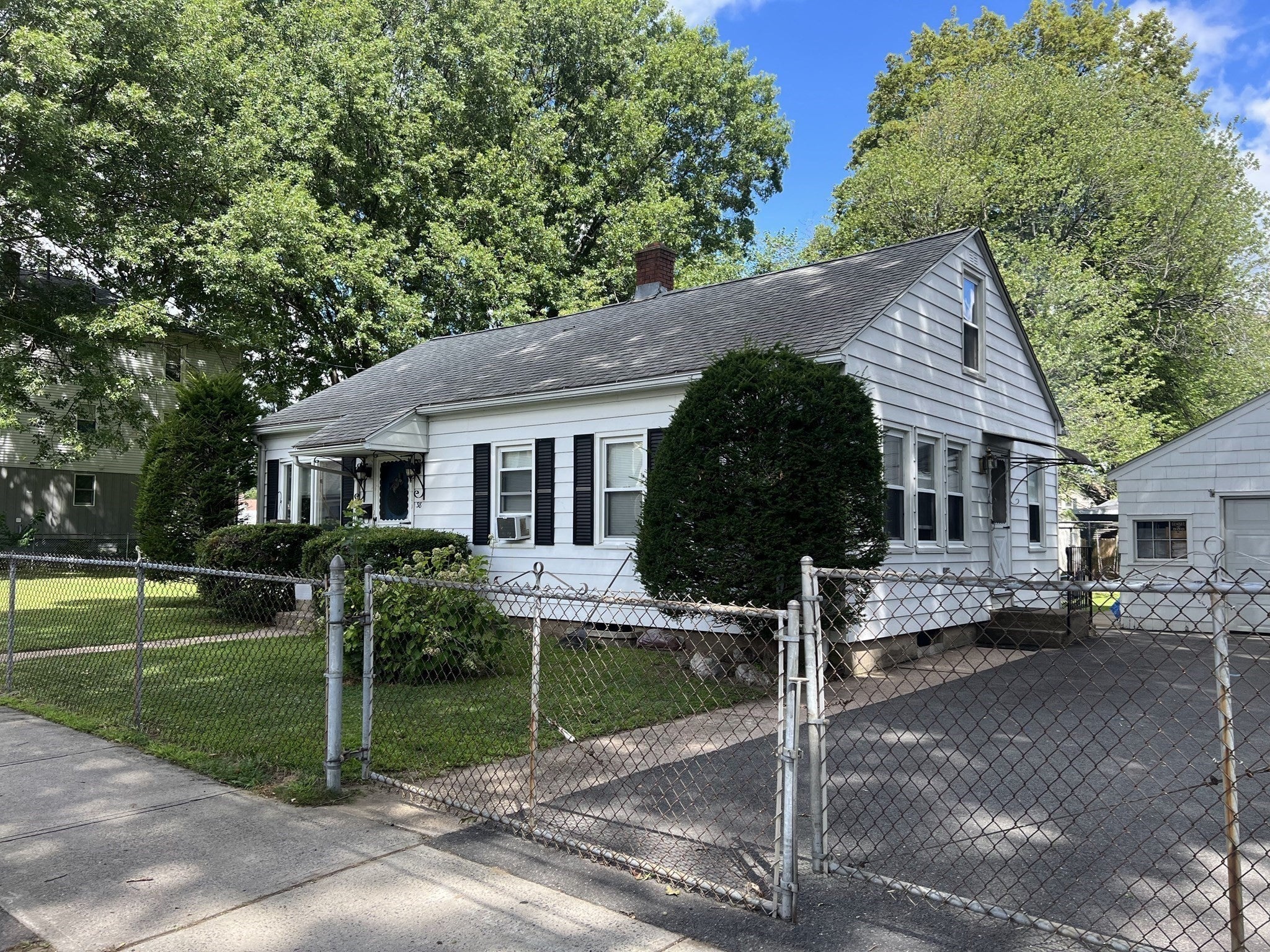 38 Saint Anthony St