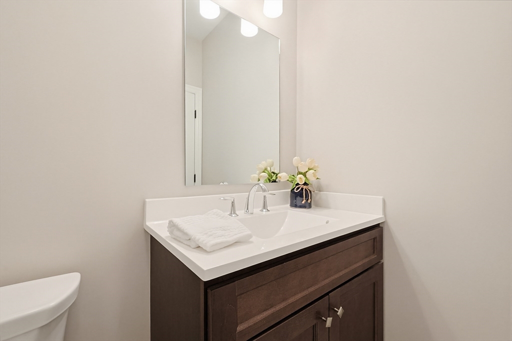 142 Bellwood Cir #142, Bellingham, MA Photo #13