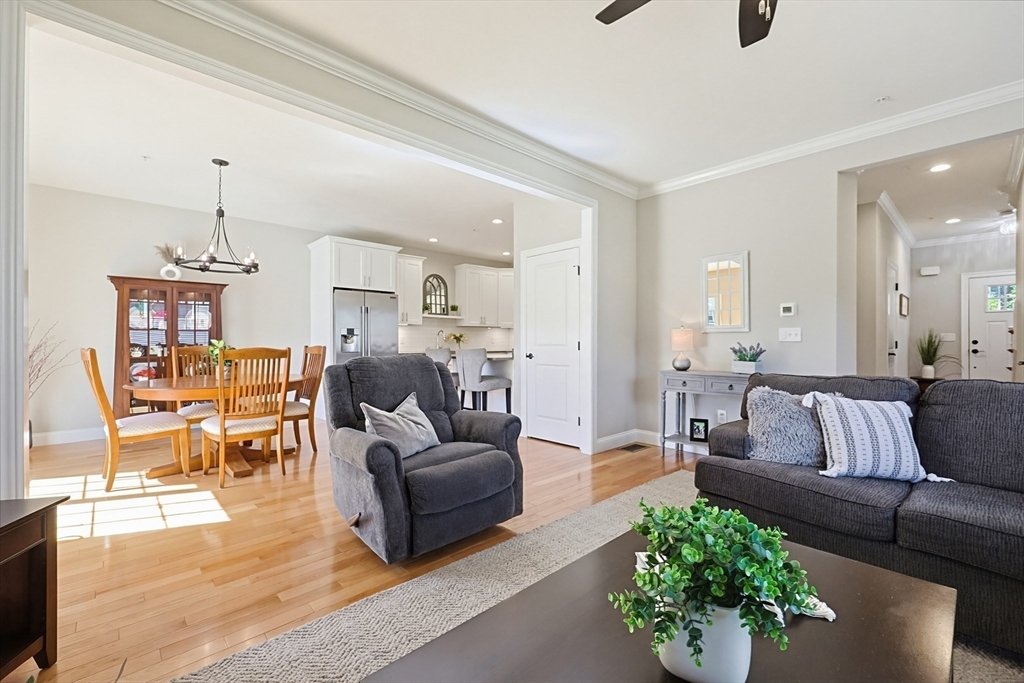 142 Bellwood Cir #142, Bellingham, MA Photo #12