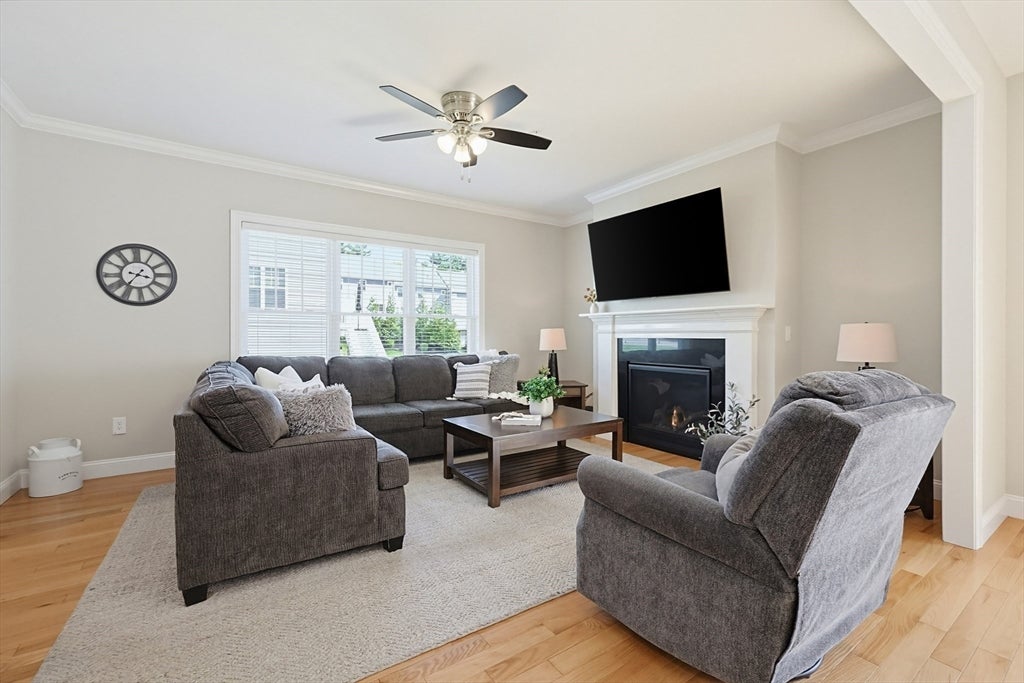 142 Bellwood Cir #142, Bellingham, MA Photo #11